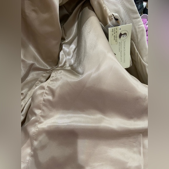 Columbia leather jacket size XL white - Picture 5 of 16
